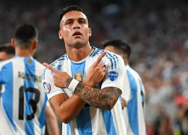 Vắng Messi, Lautaro Martinez lập cú đúp cho Argentina