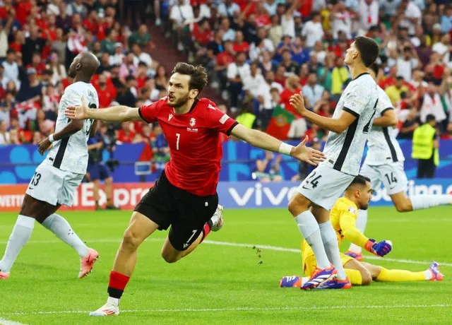 Tuyển Georgia lập kỳ tích lần đầu tiên vượt qua vòng bảng Euro