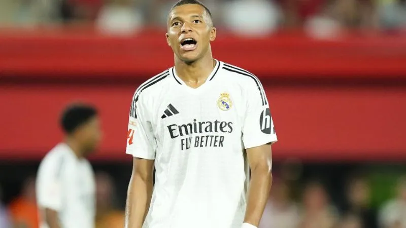 Tại sao Mbappe lại tịt ngòi liên tiếp khi đá ở Laliga