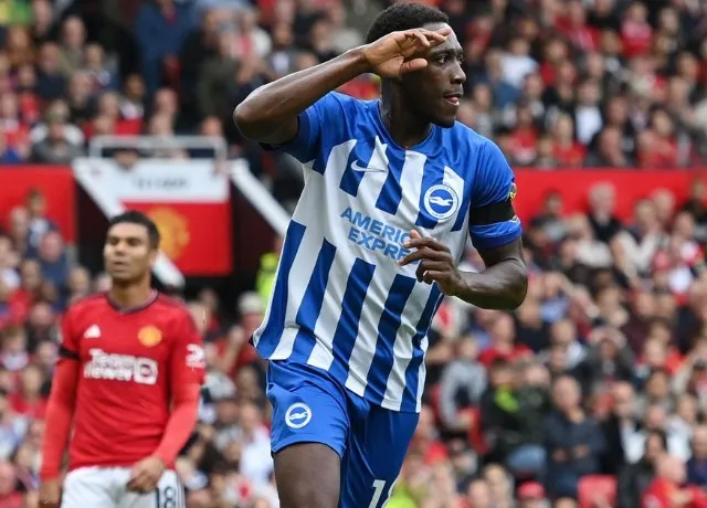 Trận đấu giữa MU và Brighton tại Old Trafford đã bắt đầu với đầy bất ngờ 