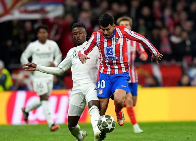 Real Madrid và Atletico Madrid tại lượt về vòng 1/8 Champions League 2024/25