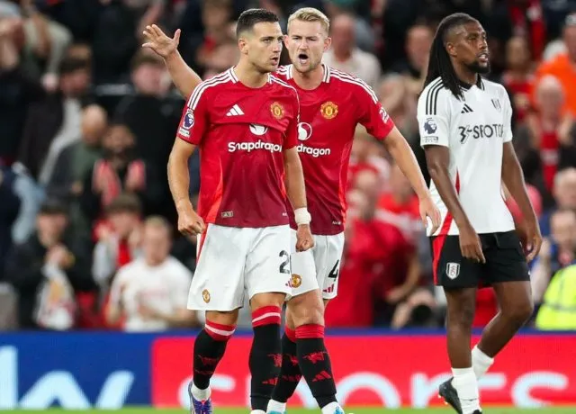 Sự tiến bộ của De Ligt tại MU