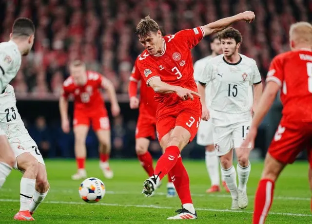 Trận đấu giữa Đan Mạch và Bồ Đào Nha trong khuôn khổ tứ kết lượt đi UEFA Nations League 2024/25