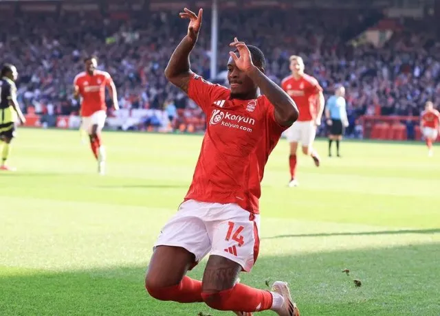 Man City nhận thất bại 0-1 trên sân của Nottingham