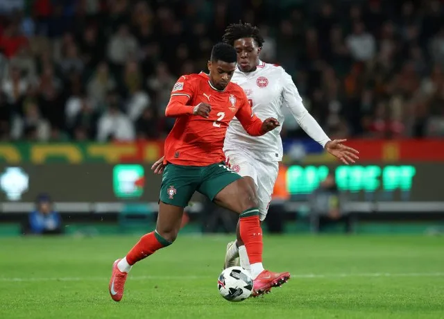 Ronaldo trượt Pen Bồ Đào Nha vẫn dành chiến thắng 5-2 trước Đan Mạch