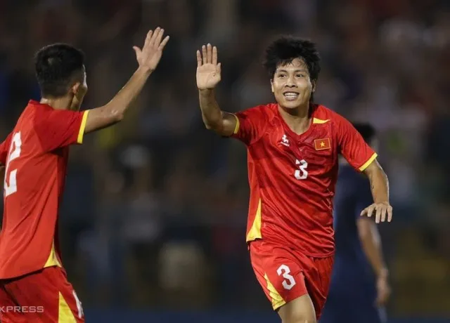 Việt Nam thắng Campuchia 2-1 trong ngày đầu tiên của Fifa day
