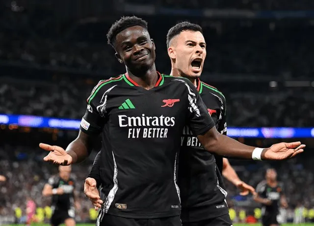 Nhà vua Real bị loại ở tứ kết khi thua Arsenal 1-2 trên sân nhà