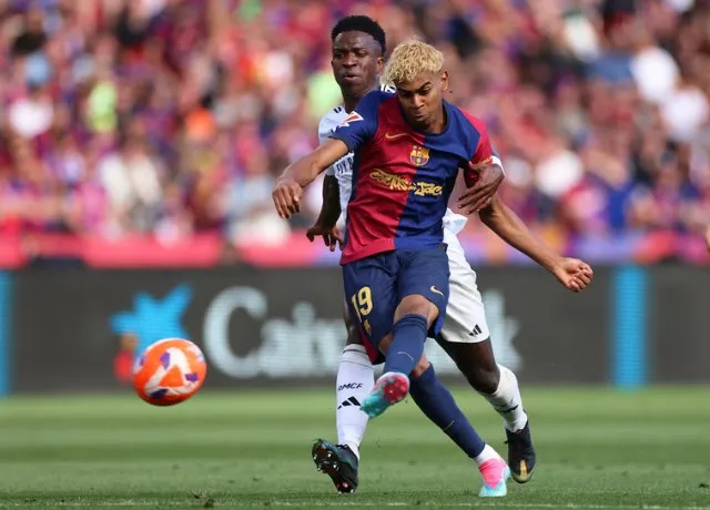 Trận Siêu kinh điển Barcelona vs Real Madrid diễn ra vô cùng kịch tính