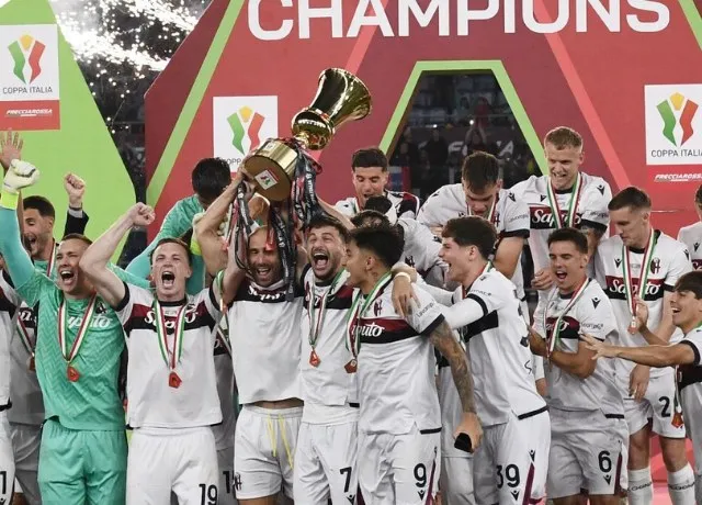 Bologna vô địch Coppa Italia sau khi vượt qua AC Milan 1-0