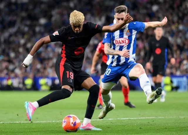 Barca đăng quang Laliga sau chiến thắng 2-0 trước Espanyol