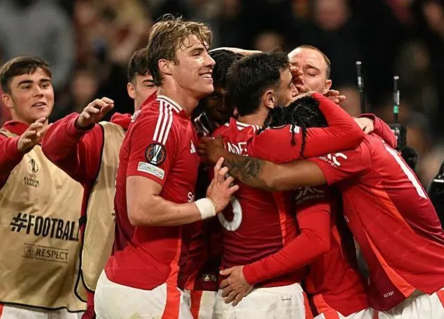 Mount tỏa sáng với cú đúp MU thắng 4-1 Bilbao vào chung kết Cúp C2