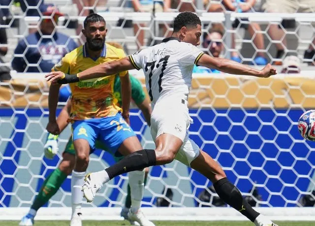 Dortmund thắng kịch tính Mamelodi Sundowns tỷ số 4-3