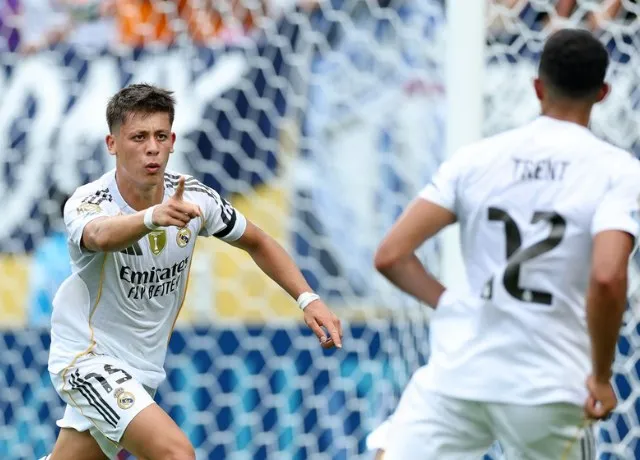 Real vượt khó thắng Pachuca tỷ số 3-1