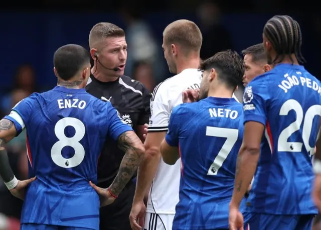 Chelsea có chiến thắng nhẹ nhàng 2-0 trước Fulham