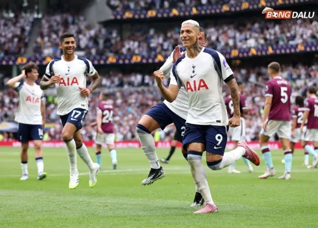 Tottenham sớm áp đặt thế trận, Richarlison mở tỷ số