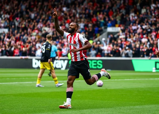 Brentford triển khai chiến thuật phản công tốc độ