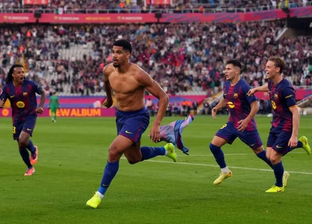 Barca có 3 điểm nghẹt thở khi tiếp đón Girona