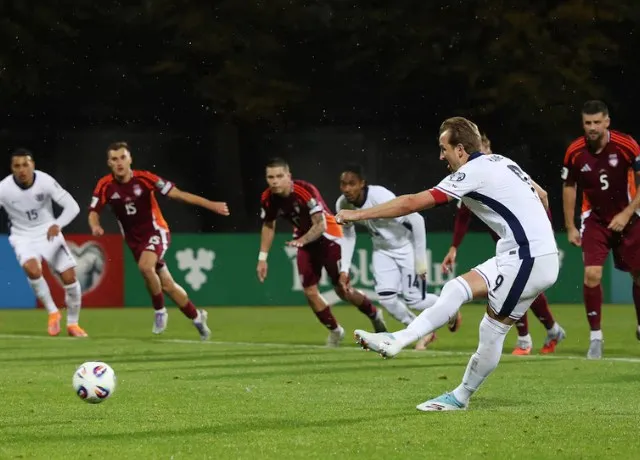 Tuyển Anh áp đảo và định đoạt trận đấu