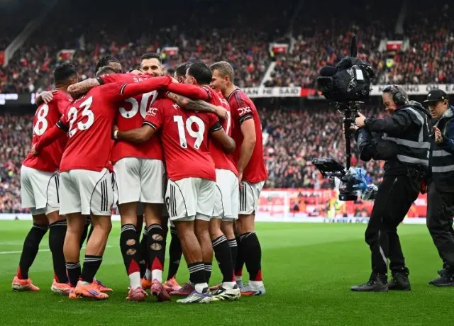 MU đánh bại Sunderland có 3 điểm quý giá tại Old Trafford