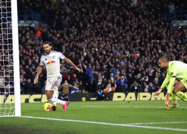 Chelsea thua bạc nhược 1-3 trên sân Leeds United